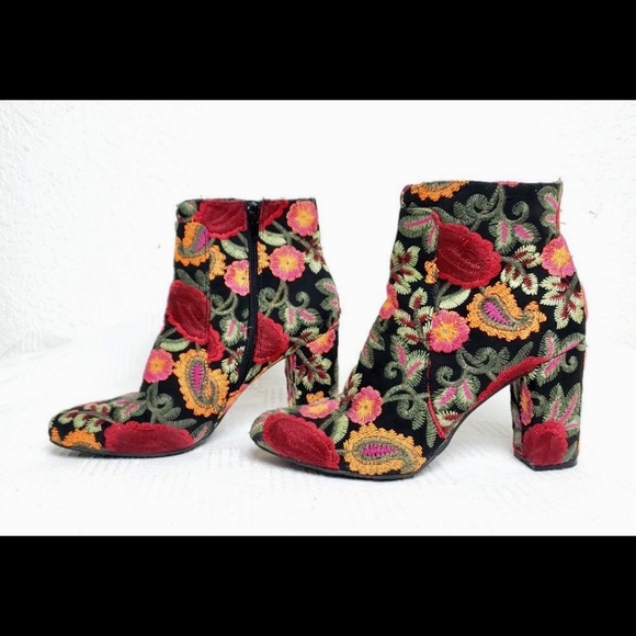 vail embroidered ankle boot